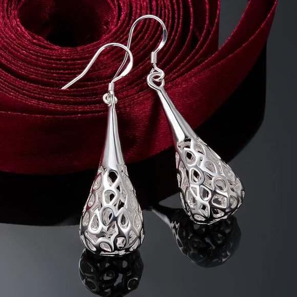 Beautiful 3D Waterdrop Earrings Solid Sterling Silver " Hypoallergenic " - Picture 4 of 4